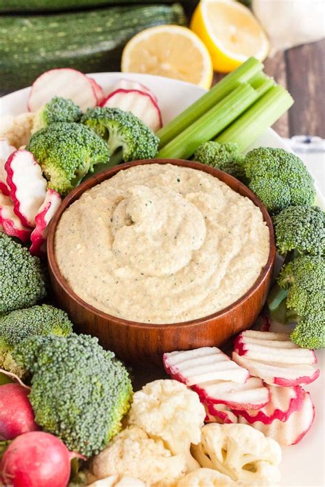 What are some popular keto hummus recipes?